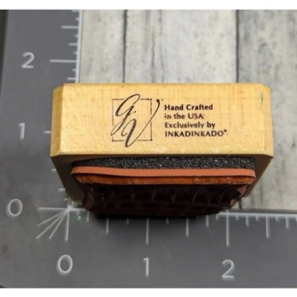 Inkadinkado Hat Box Bow 90352 Rubber Stamp Wood #i106